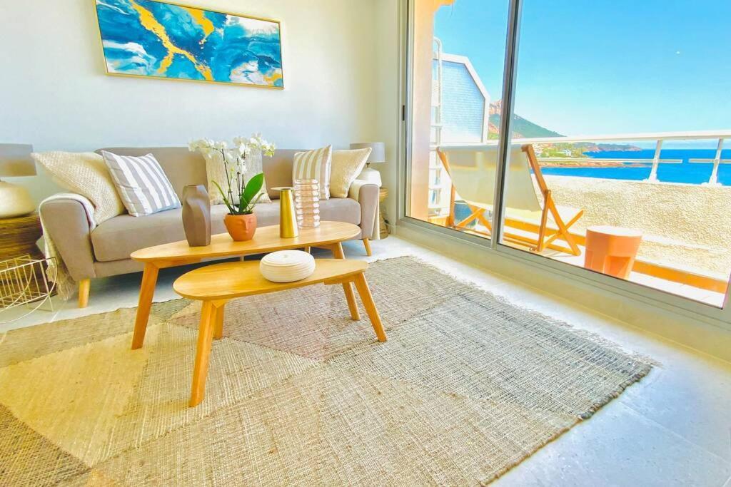 Antheor - Vue Exceptionnelle - Refait A Neuf 4 Couchages Apartment Saint-Raphael  Exterior photo